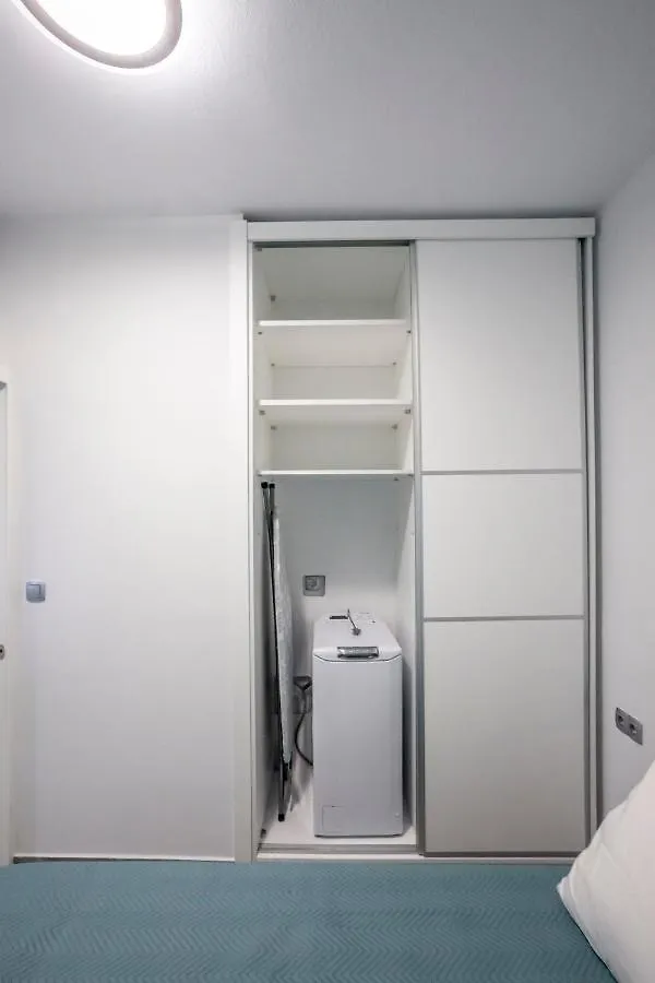 Flamingo Deluxe Studio Apartment Pefkochori