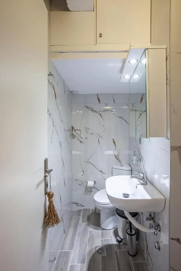 Flamingo Deluxe Studio Apartment Pefkochori