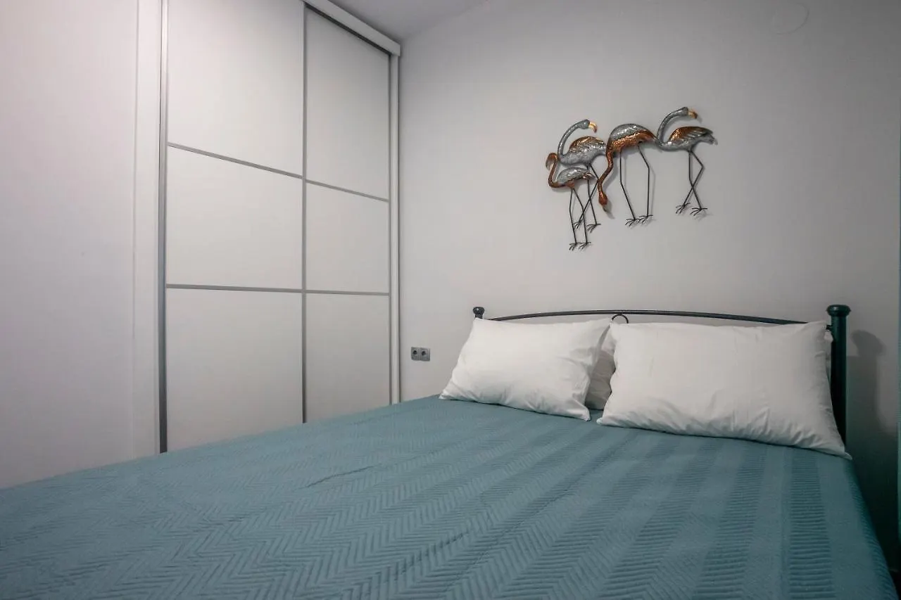 Flamingo Deluxe Studio Apartment Pefkochori